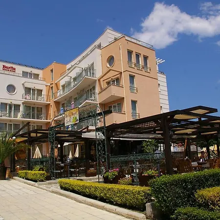 Family Berlin 3* Свети Влас